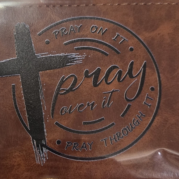 NWOT PRAY CARD HOLDER/WALLET FLUX LEATHER - Picture 3 of 4
